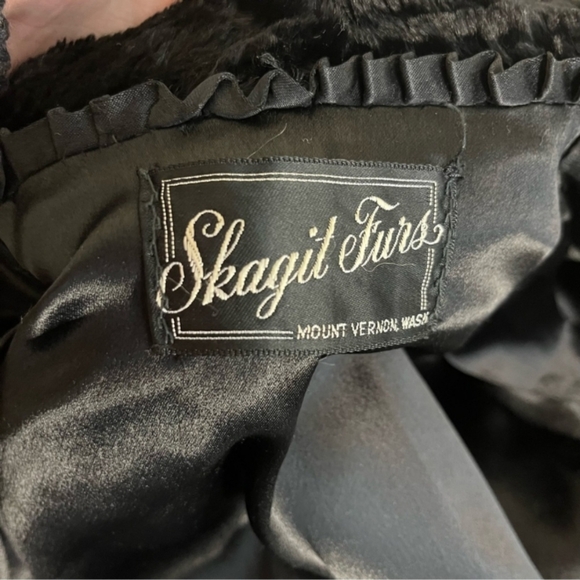Vintage Skagit Furs Real Fur Jacket - Picture 12 of 14